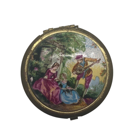 Pill Box Art Victorian Courting Couple Gold Tone Hinged Lid Vtg Japan 1 1/2"L - Picture 2 of 9
